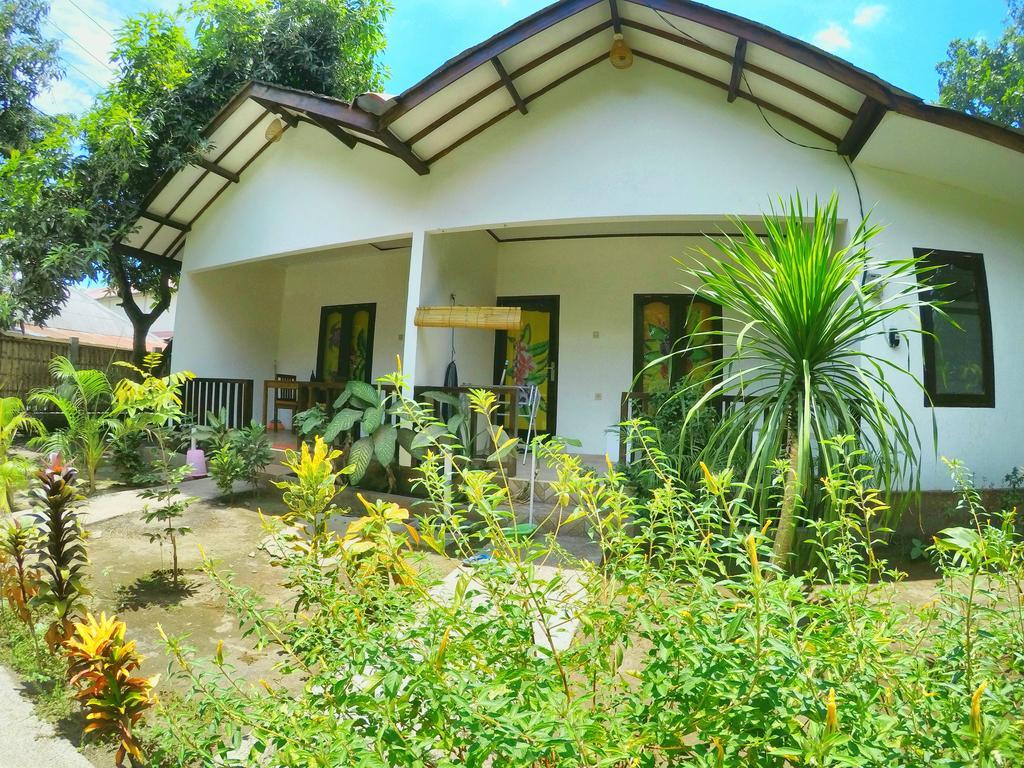 Ina Gili Guesthouse Gili Islands Exterior photo